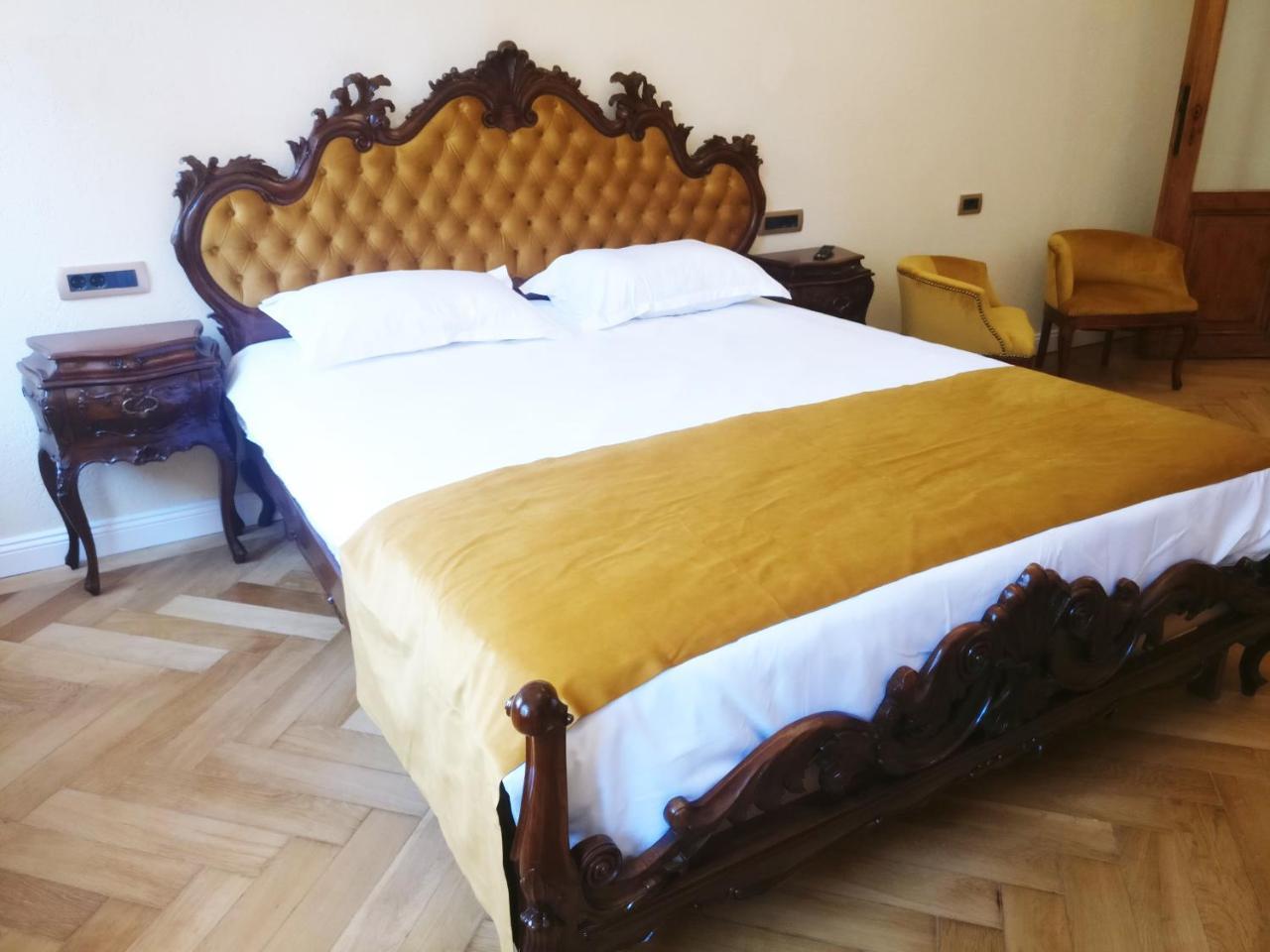 Zur Krone Сібіу Екстер'єр фото