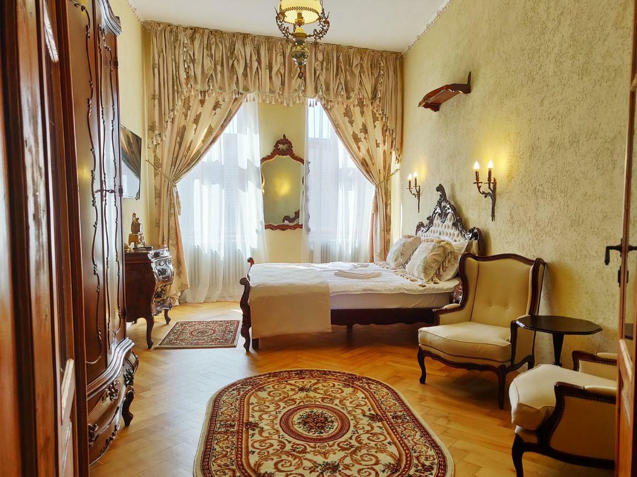 Zur Krone Сібіу Екстер'єр фото